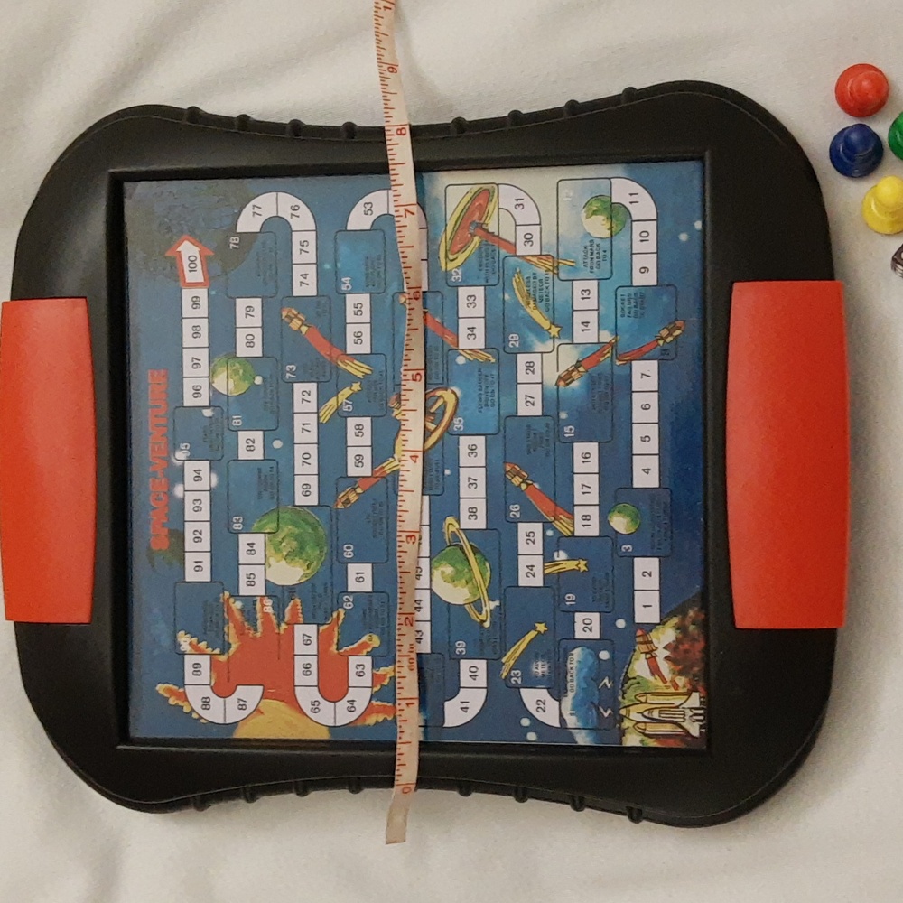 Space Venture Magnetic Board Game - Picture 3 of 12